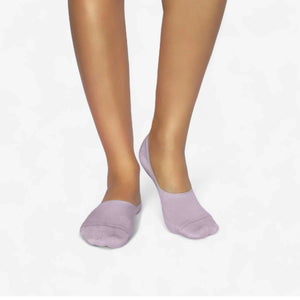 Person wearing lavender bamboo no-show socks