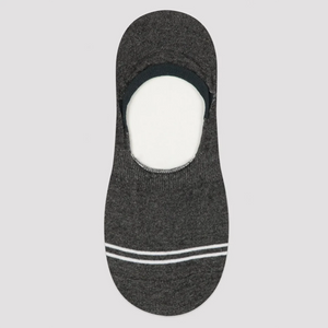 Grey no-show sock with fine white stripe