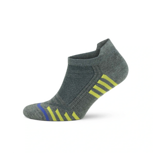 Grey bamboo sneaker sock with yellow stripes
