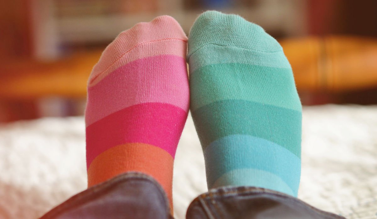 How to Style Mismatched Socks: 7 Outfit Combinations That Actually Work