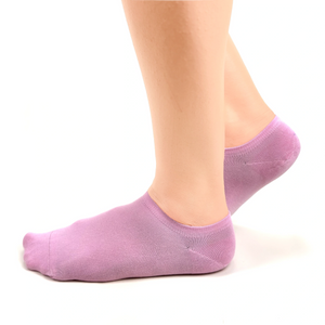 Pink seamless sneaker socks