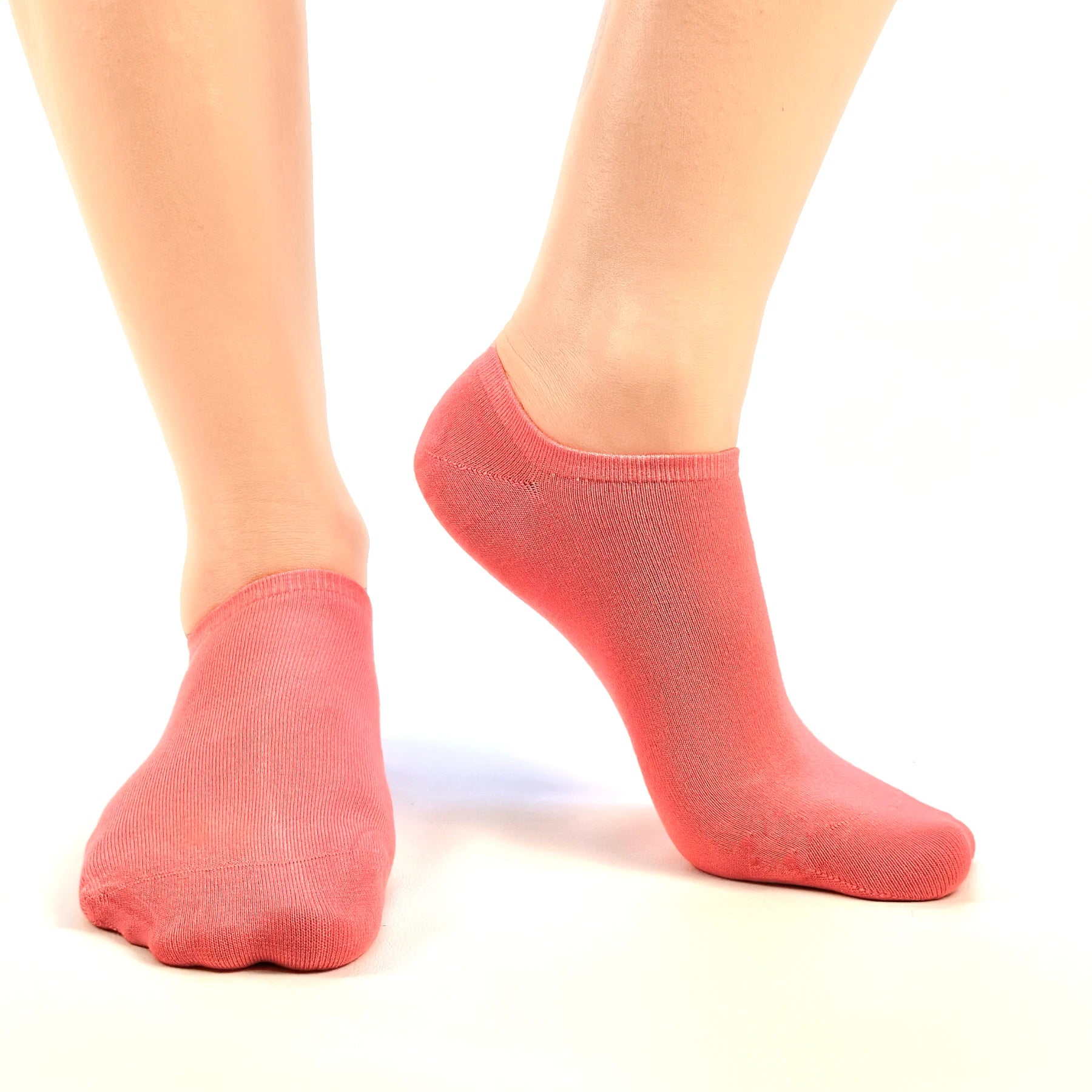 Coral seamless sneaker socks