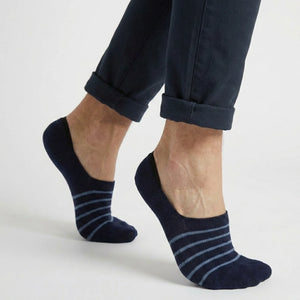 Man wearing navy blue no-show striped socks made from OEKO-TEX® certified cotton